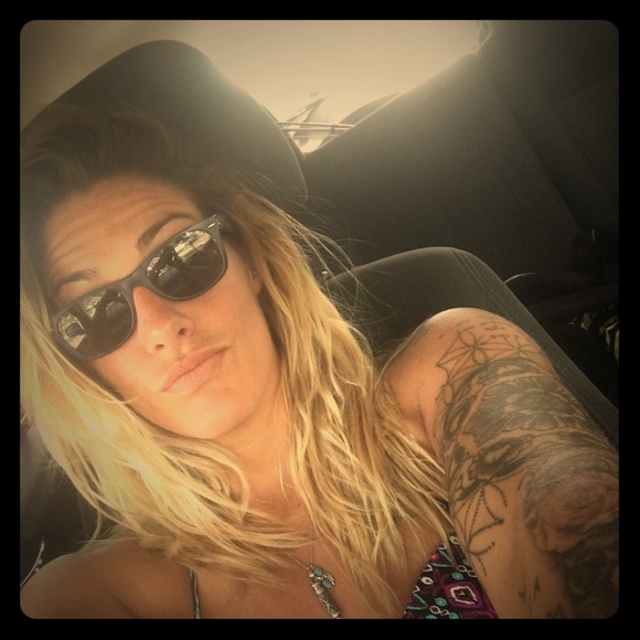 Meet your Posher, Ashlie - Picture 1 of 1